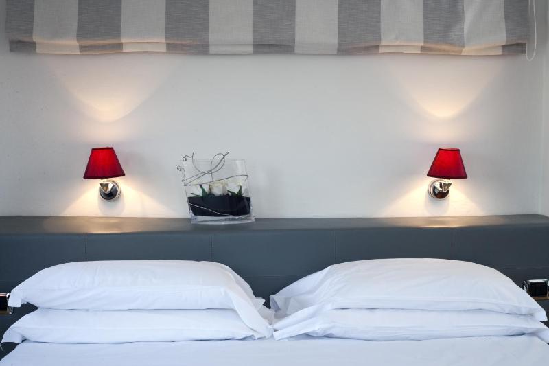 Superior Double or Twin Room image 2