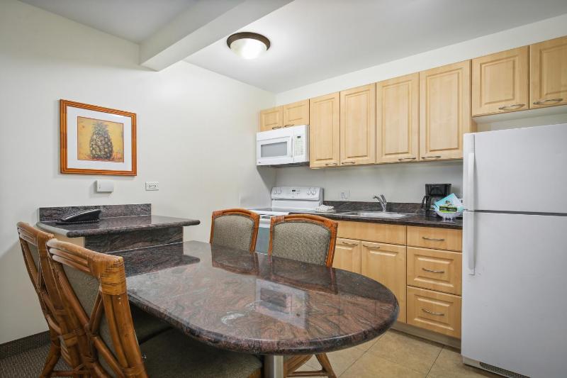 Superior One-Bedroom Suite image 2