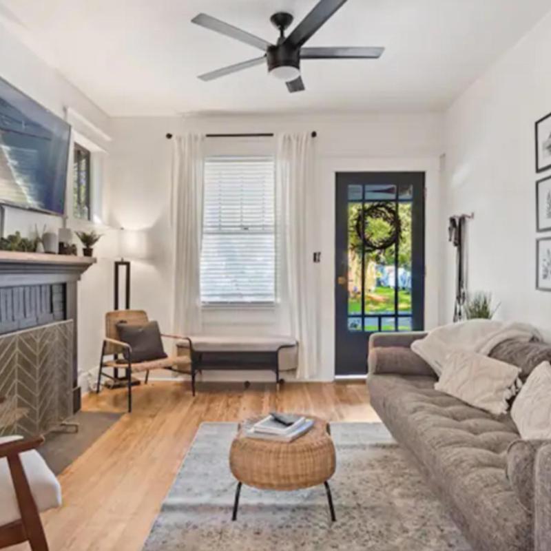 Family Vacation Home in Tampa Florida - image 9