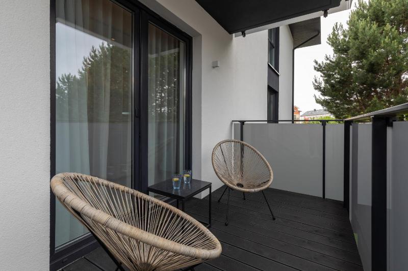 Mielno Sea & Lake Apartment by Noclegi Renters - image 9