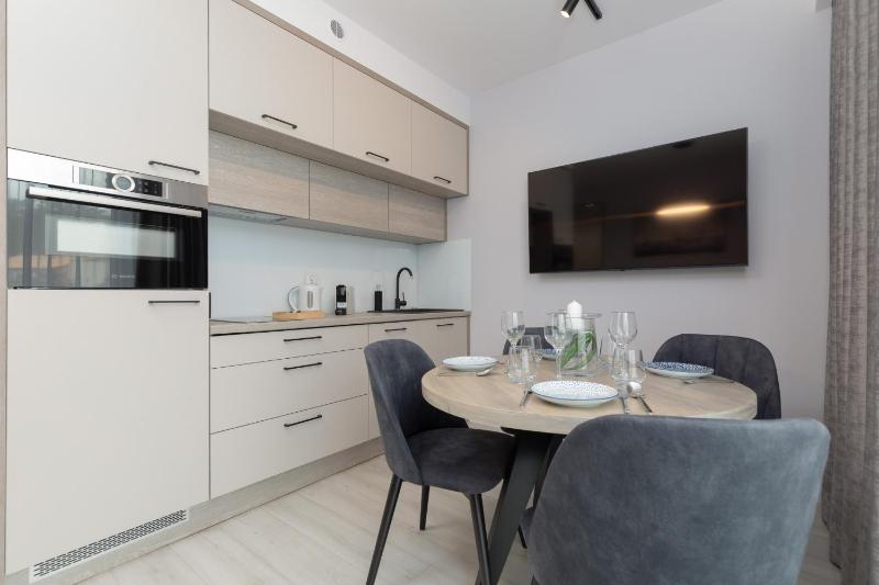 Mielno Sea & Lake Apartment by Noclegi Renters - image 22