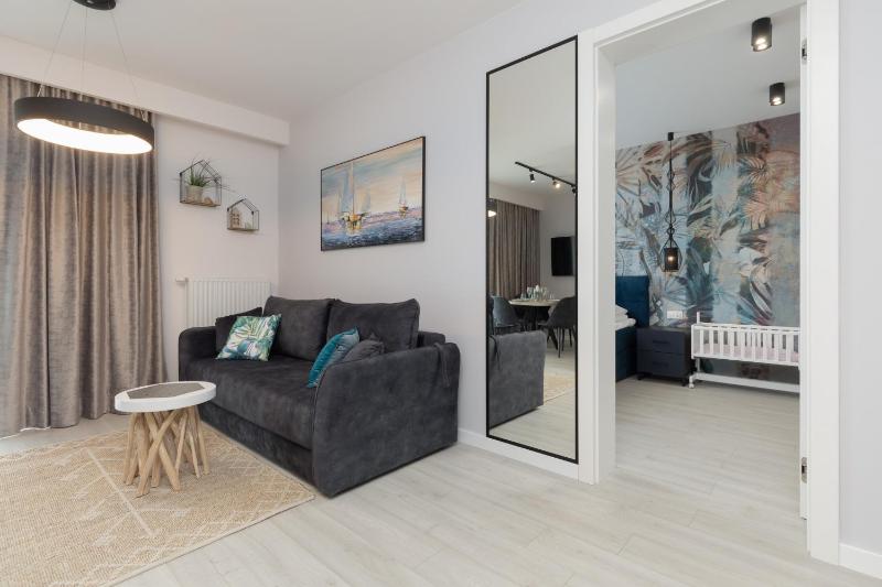 Mielno Sea & Lake Apartment by Noclegi Renters - image 14
