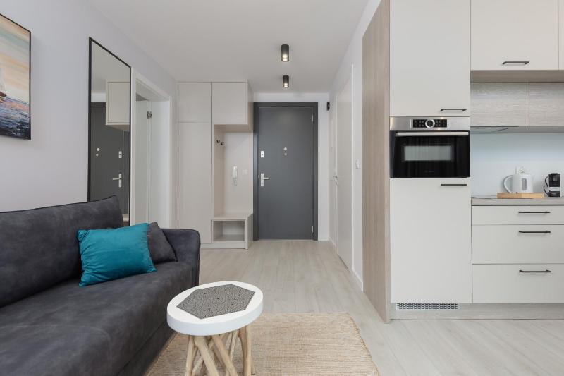 Mielno Sea & Lake Apartment by Noclegi Renters - image 6