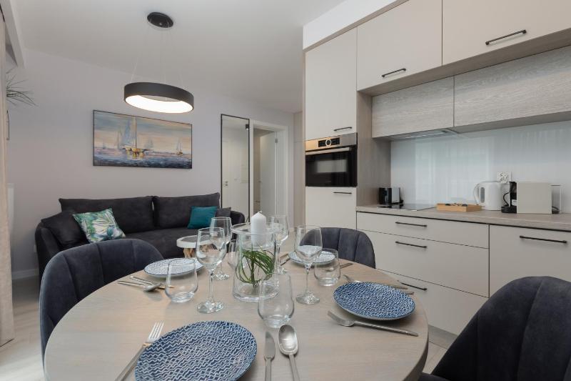 Mielno Sea & Lake Apartment by Noclegi Renters - image 2