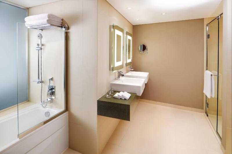 Executive Suite image 2