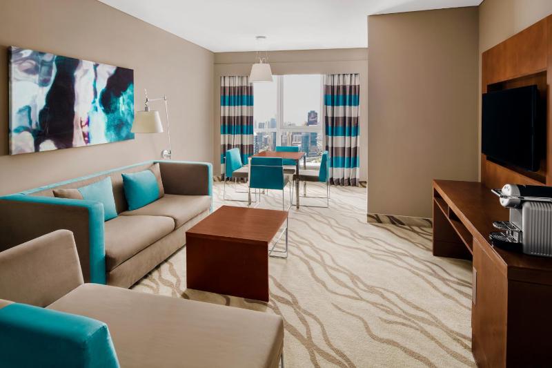 Executive Suite image 4