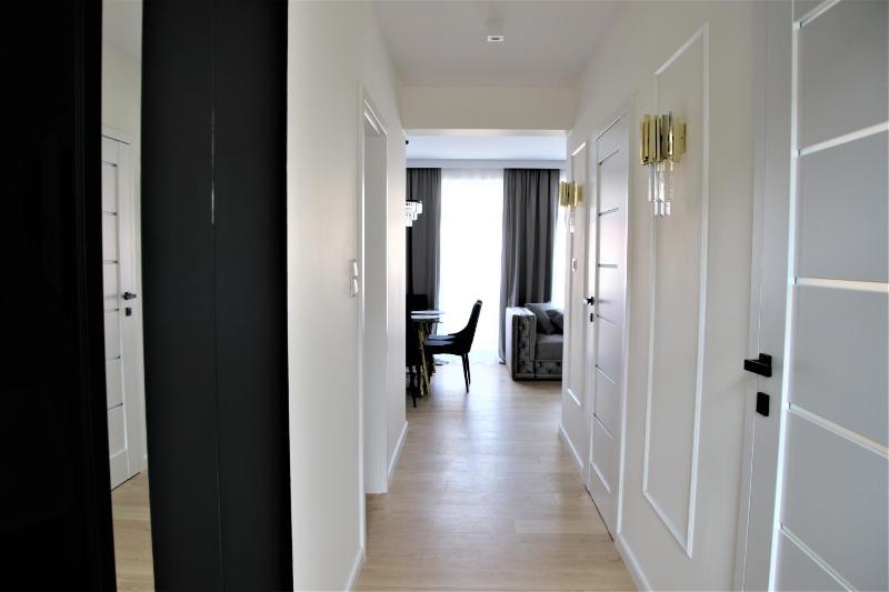 Apartament Grand Royal Maris Ustka - najlepsza lokalizacja bardzo blisko portu i plaży parking nowy kameralny apartamentowiec ścisłe centrum - image 21