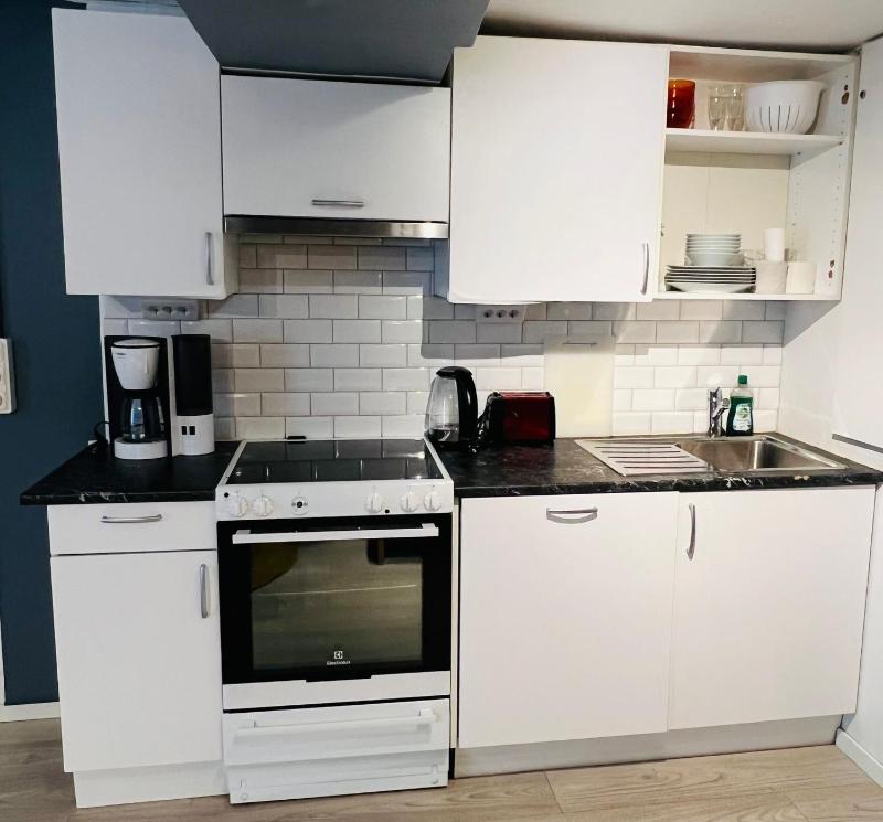 Three-Bedroom Apartment image 4