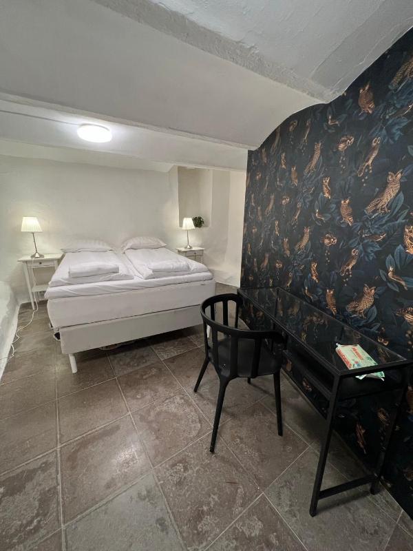 Three-Bedroom Apartment image 2