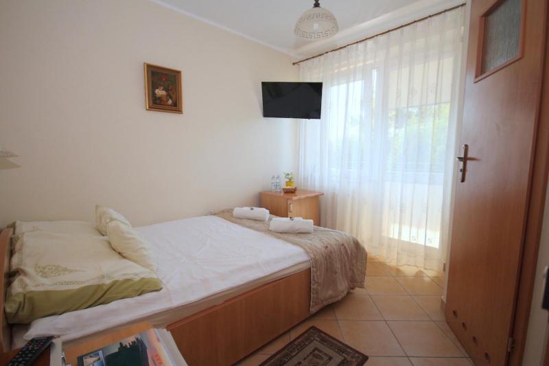 Small Double Room image 1