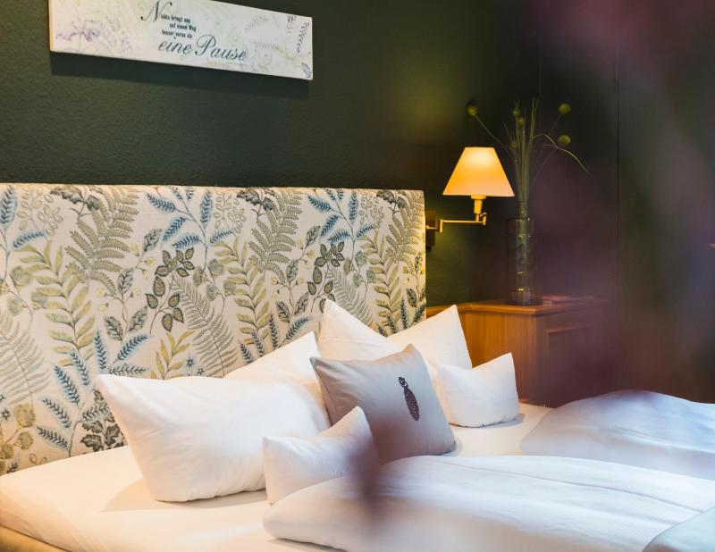 Double Room with Balcony image 3