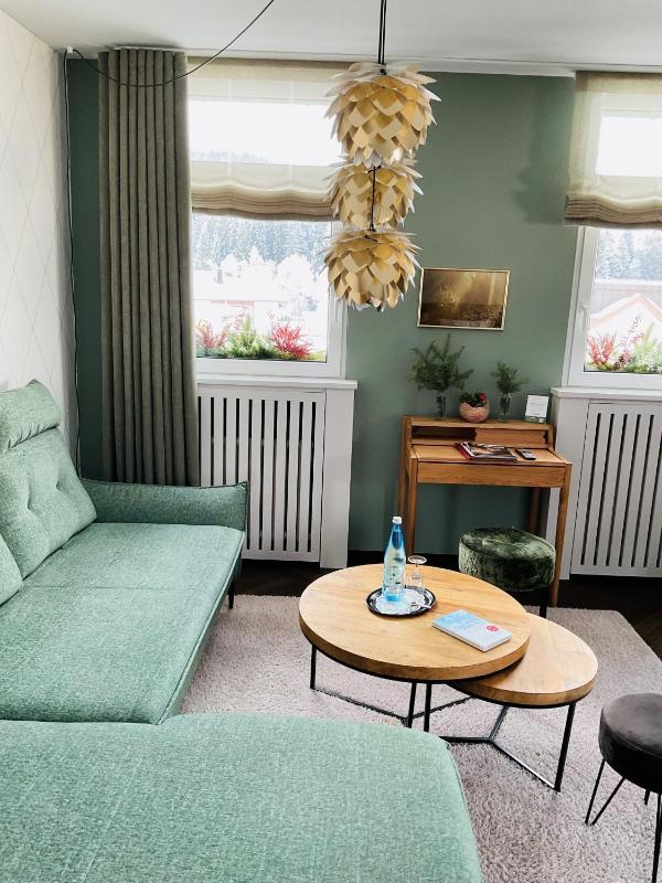 Deluxe Double Room with Balcony image 4