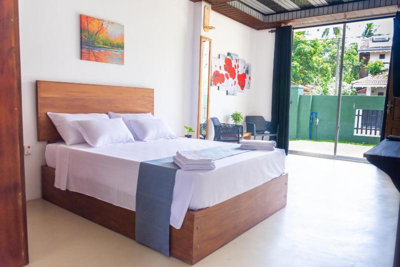 Double Room with Garden View image 1