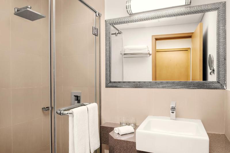 Four-Bedroom Apartment image 3