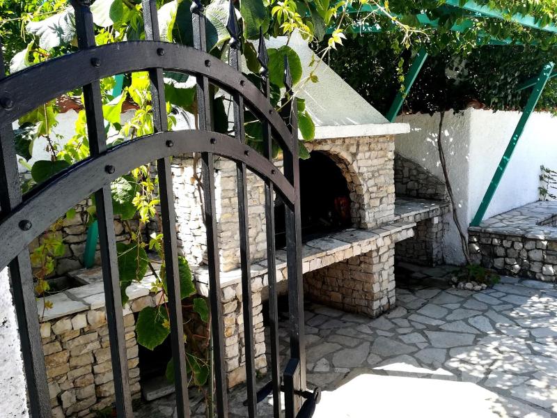 Riverside Buna - Mostar - image 14