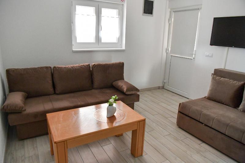 Apartments Villa Lucky - image 12
