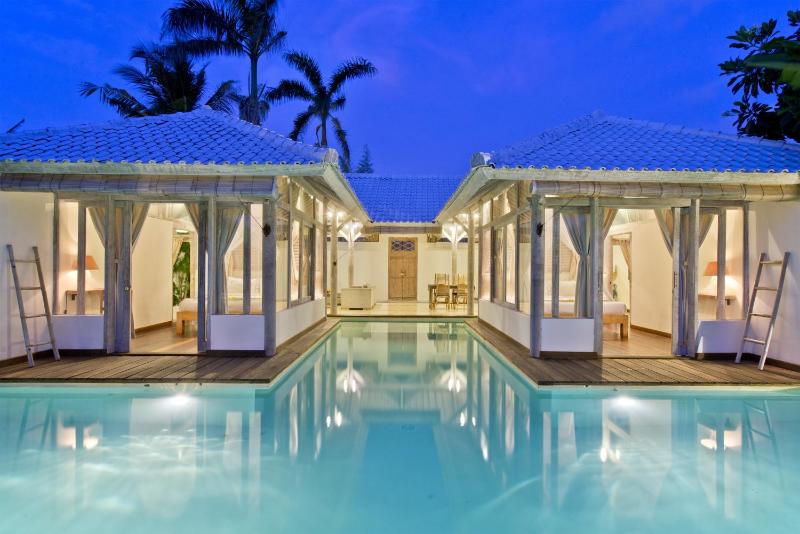 Villa Laksmana Hideaway 2 - Surrounded by water- 2bd villa with fantastic pool! - image 44