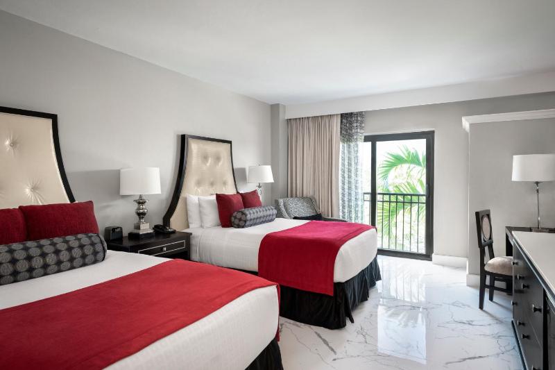 Deluxe DoubleﾠDeluxe Room with Two Double Bedsﾠ image 2