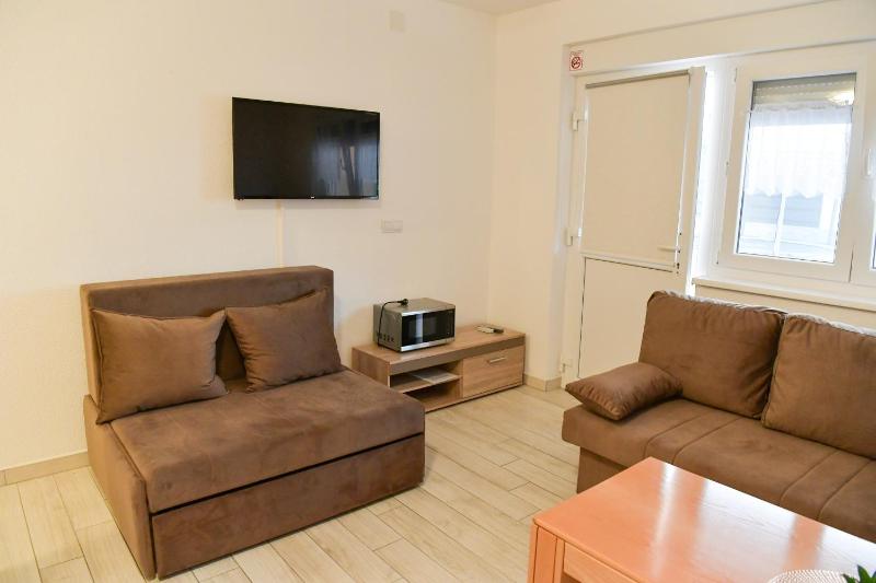 Apartments Villa Lucky - image 15