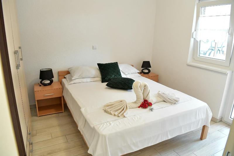 Apartments Villa Lucky - image 16