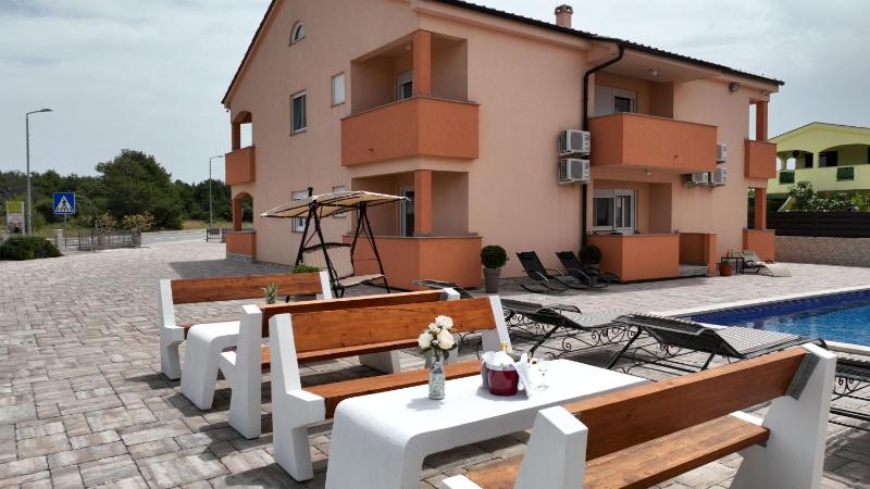 Apartments Villa Lucky - image 30
