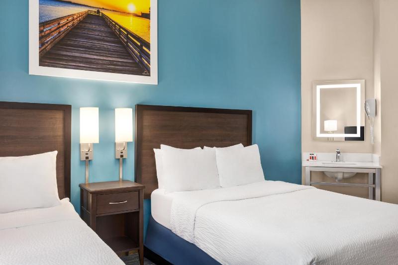 Days Inn by Wyndham Philadelphia Convention Center - image 5