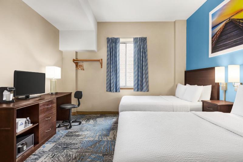Double Room with Two Double Beds - Non-Smoking image 3