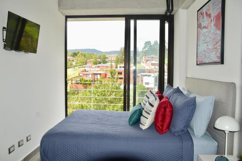 Cozy Stays Cayala Apartments (407) - image 8