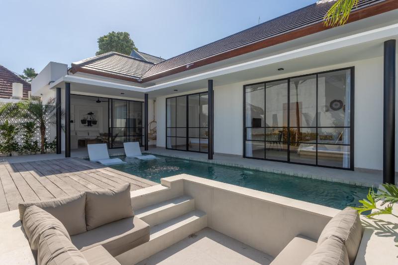 Villa Lapis 2 by Villa Finder - image 22