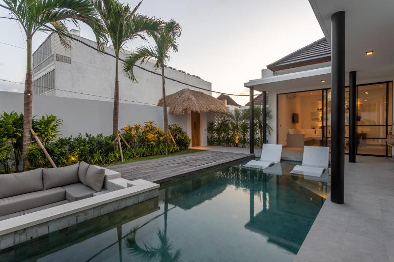 Villa Lapis 2 by Villa Finder - image 3