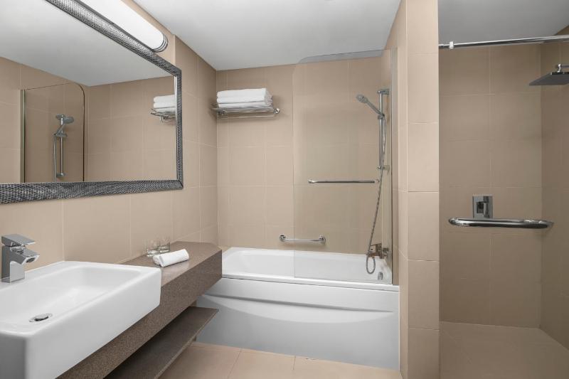Four-Bedroom Apartment image 4