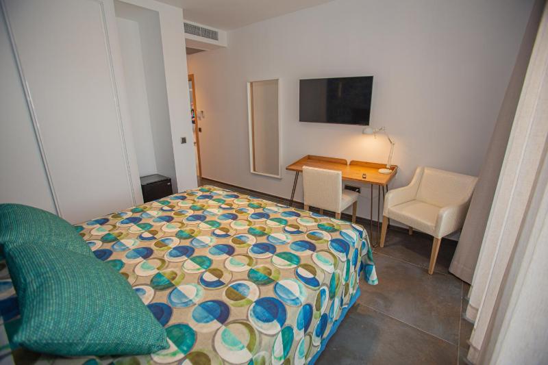 Double Room - Ground Floor image 3