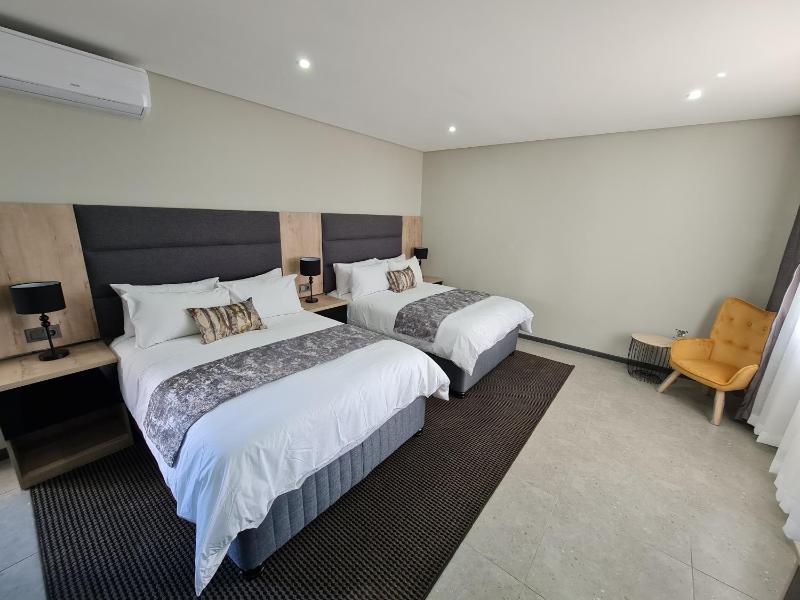 Luxe on Ridge Boutique Hotel - image 9