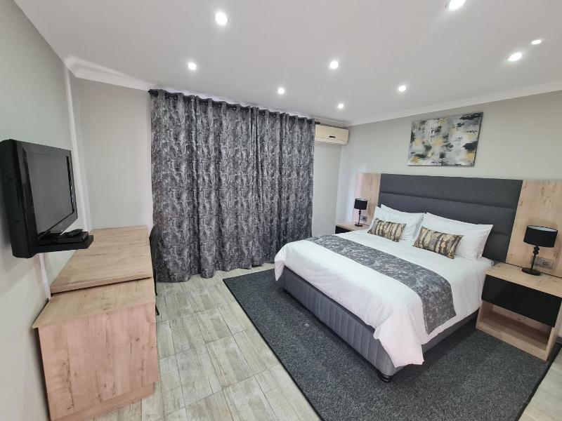 Luxe on Ridge Boutique Hotel - image 5