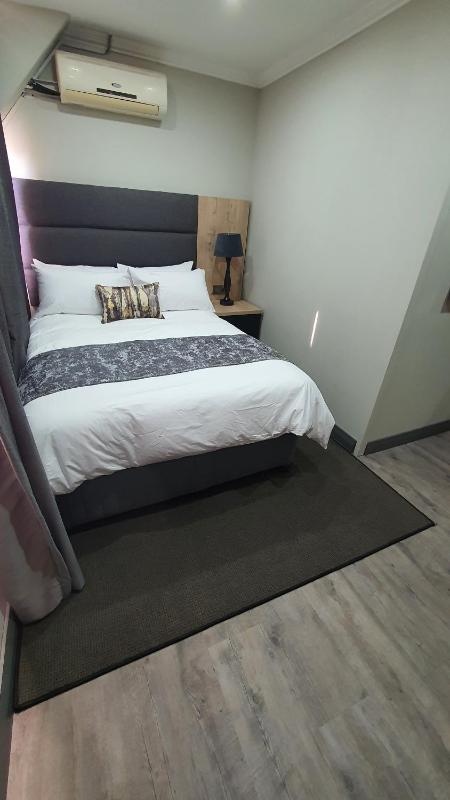 Luxe on Ridge Boutique Hotel - image 8