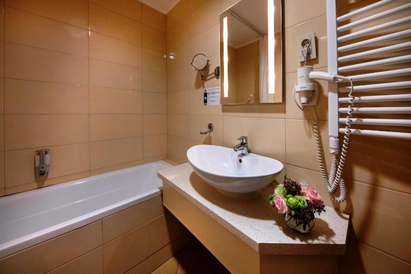 Triple Room with Mountain View image 3