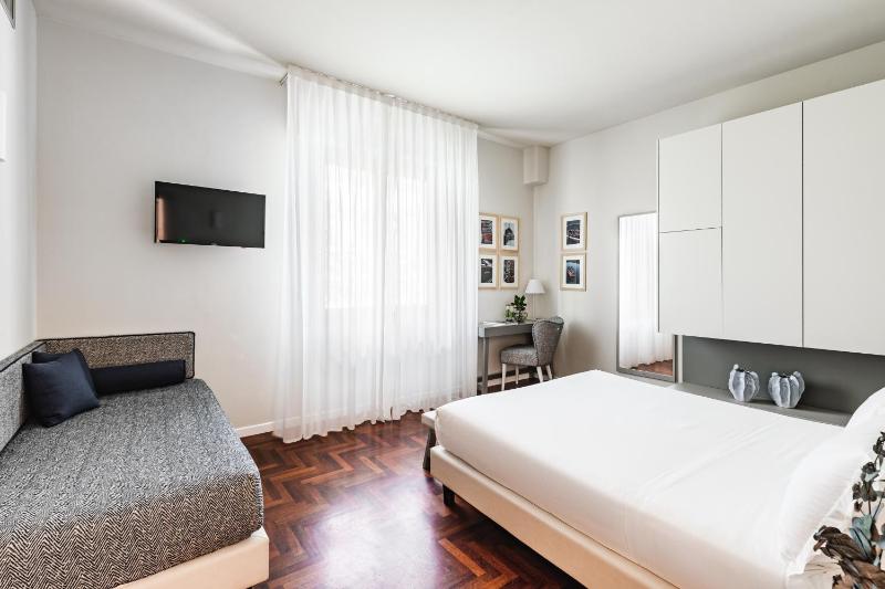 Superior Double or Twin Room image 1
