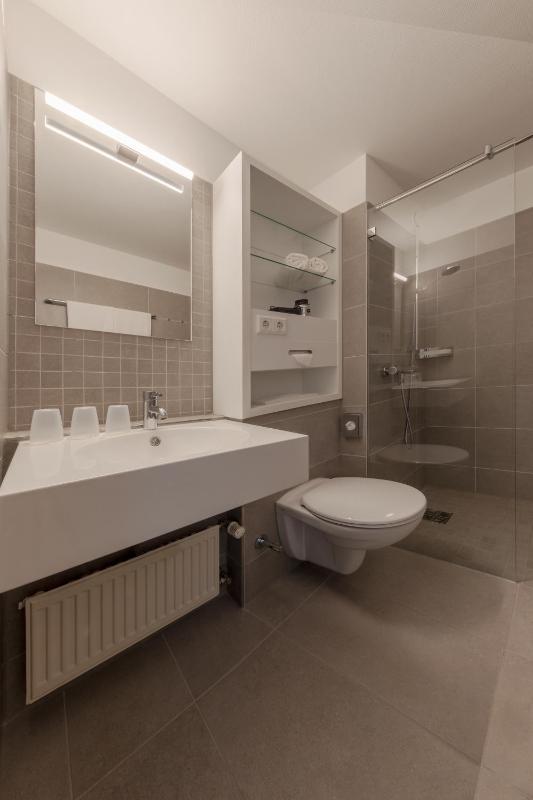 Apartment image 3
