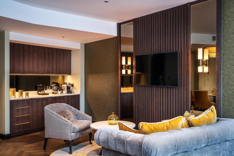 Junior Suite image 4