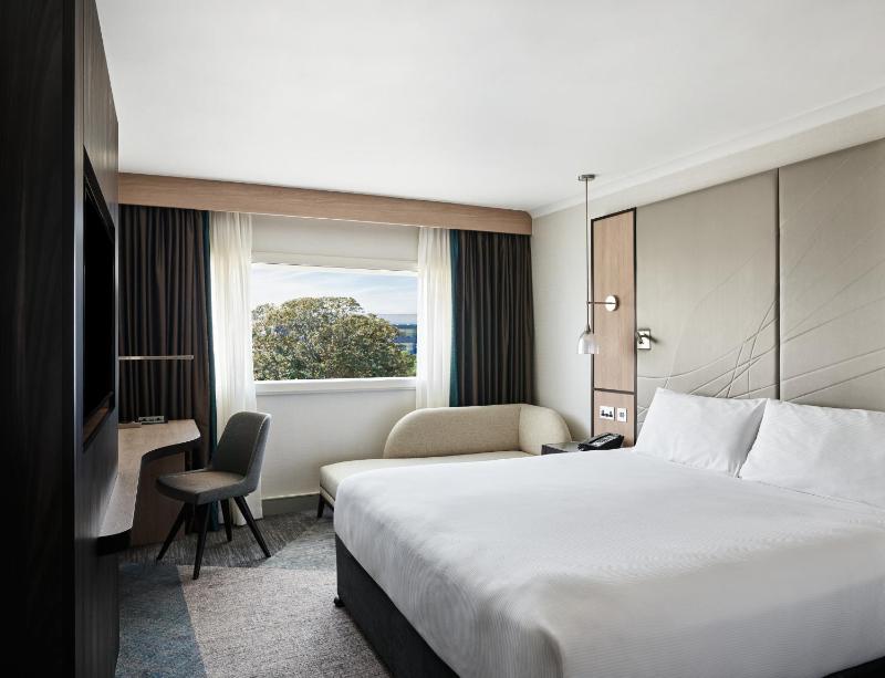 King Room image 4