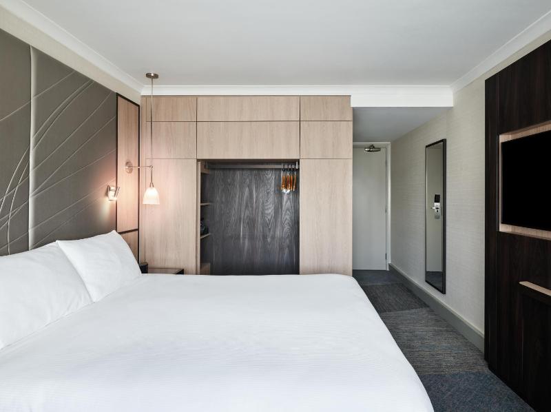 King Room - High Floor image 4