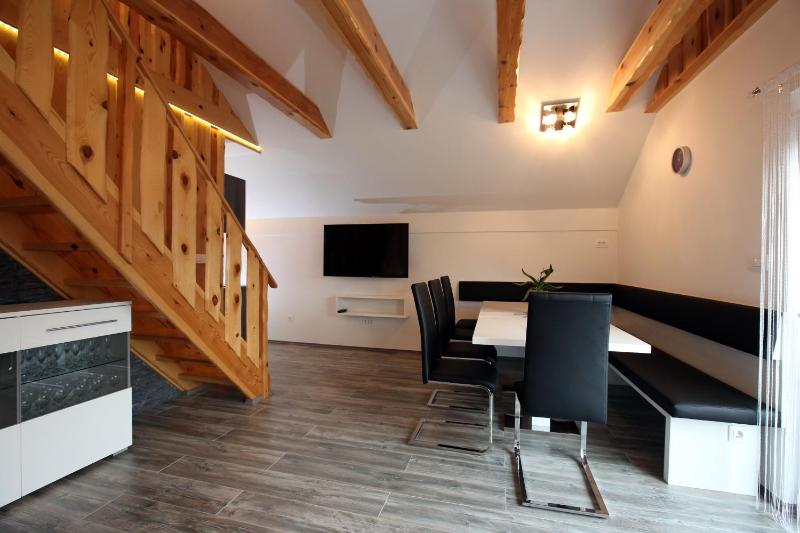 Three-Bedroom Apartment with Balcony image 2