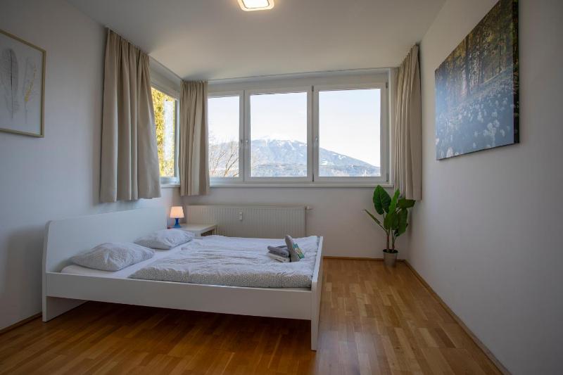 Top of Innsbruck Apartment I free parking - image 10