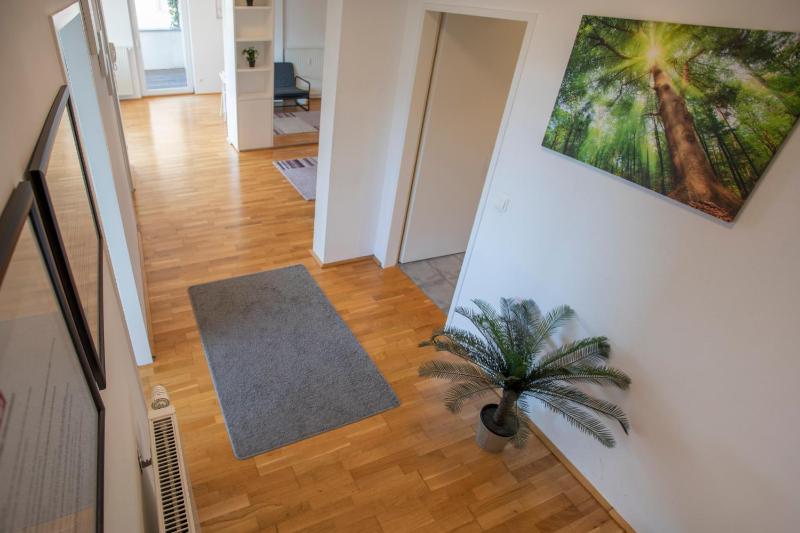 Top of Innsbruck Apartment I free parking - image 13