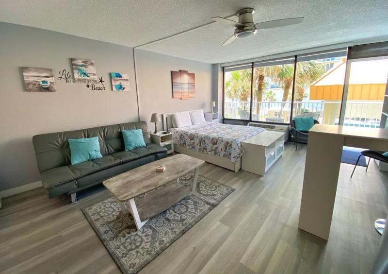 Castaways Resort Studios - image 6
