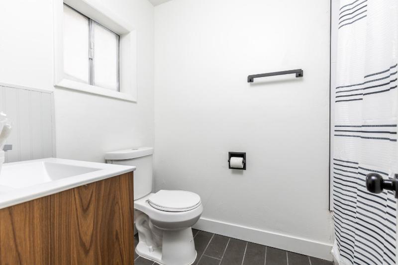 Deluxe Double Room image 3