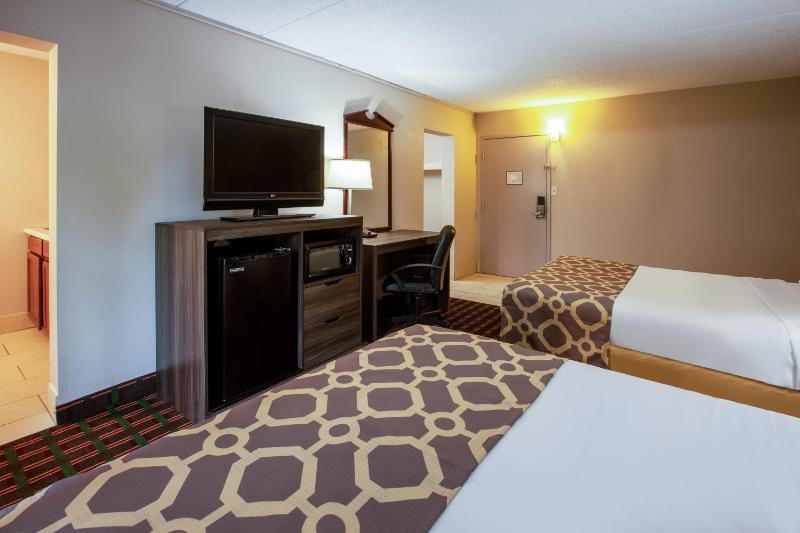 Deluxe Queen Room - Non-Smoking image 3