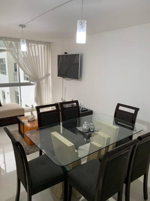 Lovely two bedroom apartment in Miraflores - image 10