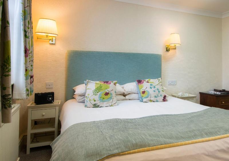 Standard Double Room image 4