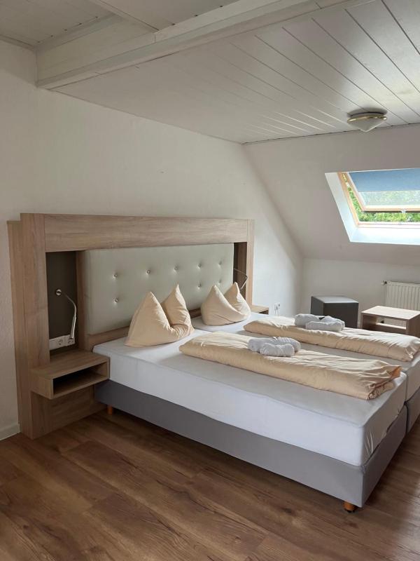 Quadruple Room image 1